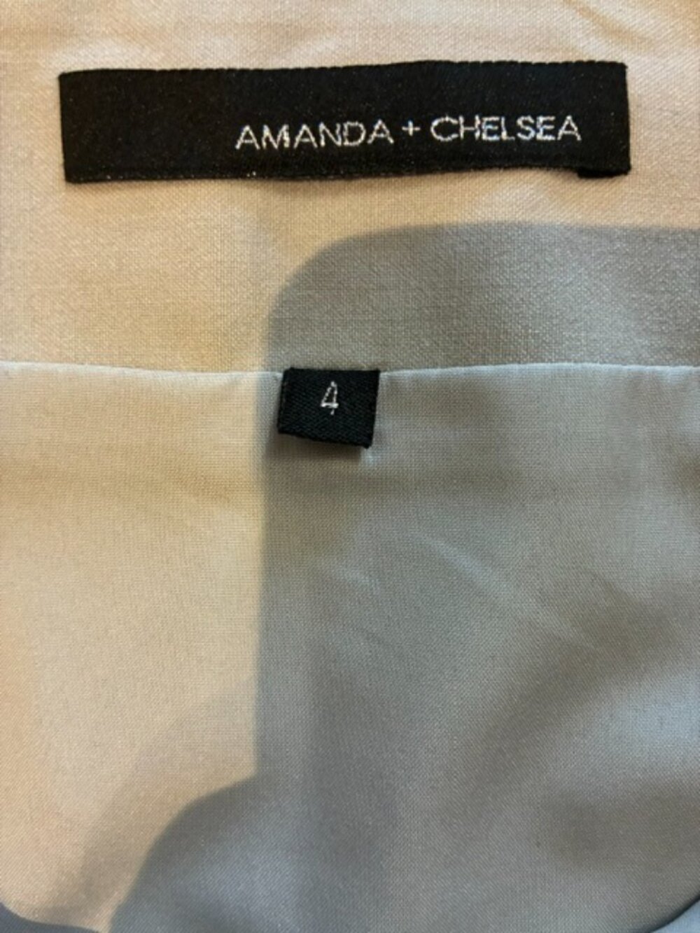Amanda + Chelsea Stylish Gray Skirt, size 4 - Picture 5 of 5